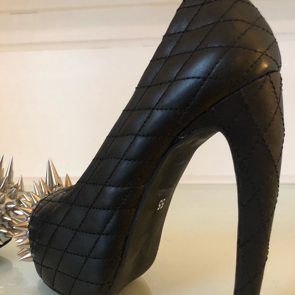 Jeffrey Campbell Battle Spike Pumps - Picture 4 of 8